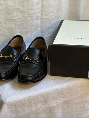 Gucci 1953 Classic Black Leather Horsebit Loafer Moc Toe Sz 39